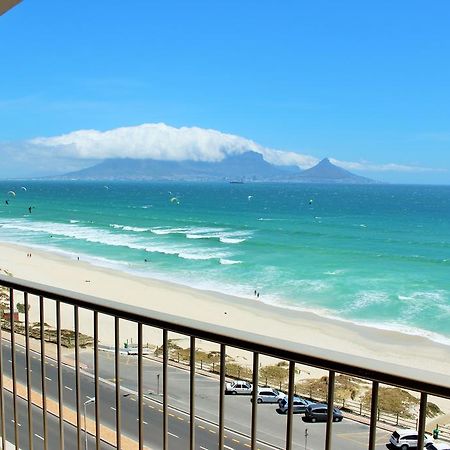 Blouberg Beachfront Apartment Bloubergstrand Exterior foto